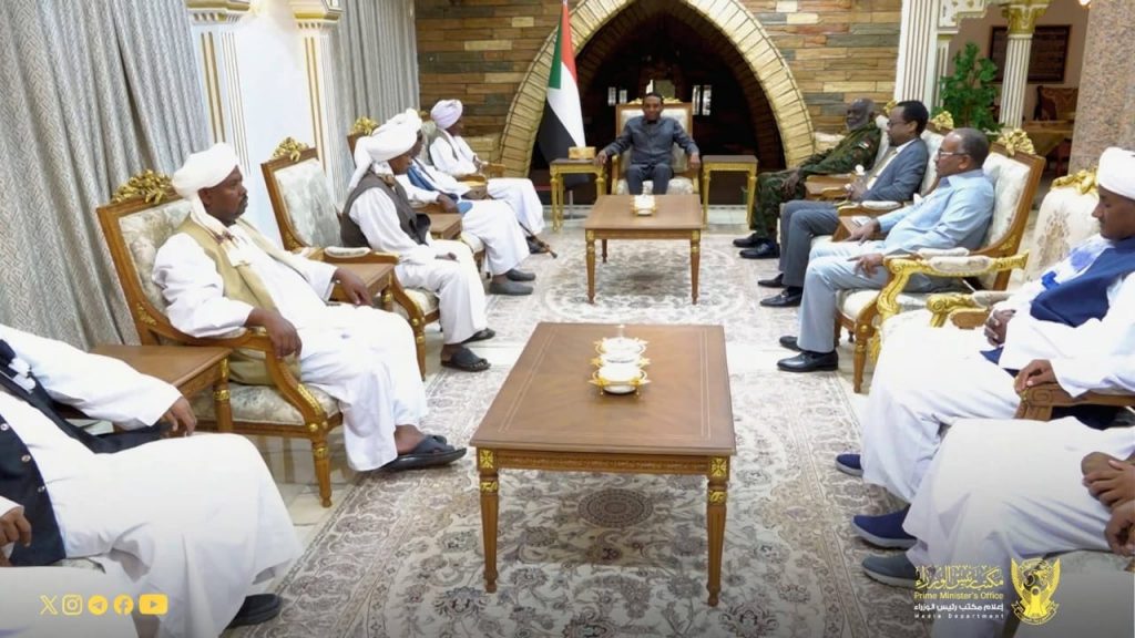 السودان – “الفضاء نيوز”: *رئيس الوزراء يلتقي ناظر عموم قبائل البني عامر*