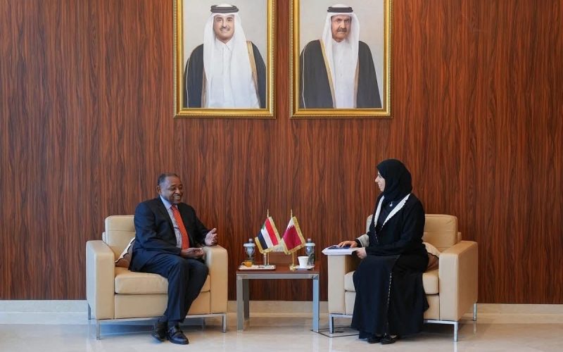 سفير السودان يلتقي وزير التربية والتعليم والتعليم العالي بدولة قطر