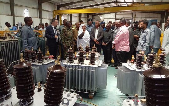 السودان – “الفضاء نيوز”: *وزيرة الصناعة وواليا الخرطوم والجزيرة افتتحوا مصنع مكسان للمحولات الكهربائية بمنطقة صافولا الصناعية جنوب الخرطوم*