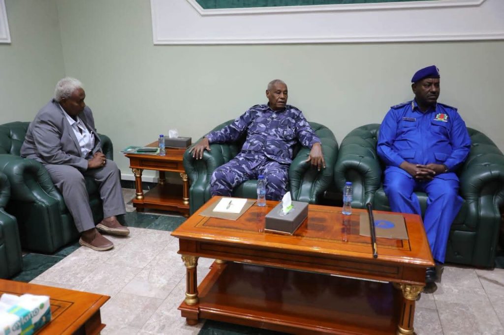 السودان – “الفضاء نيوز”: *وزير الداخلية يلتقى الرئيس المناوب للجنة القومية لمكافحة المخدرات*