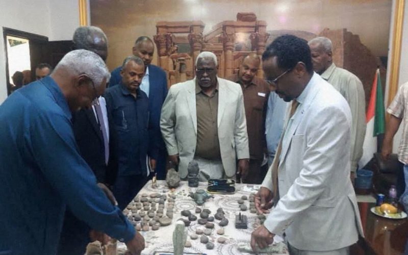 السودان – “الفضاء نيوز”: *الاعيسر يشيد بدور جهاز المخابرات العامة في إحباط تهريب الآثار وحماية الهوية الوطنية*