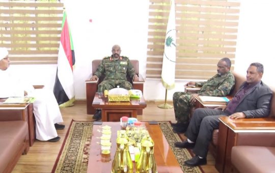 السودان – “الفضاء نيوز”: *والي الشمالية يؤكد اهتمامه بقضايا الطلاب ويوجه باستكمال مشروعات صندوق رعاية الطلاب*