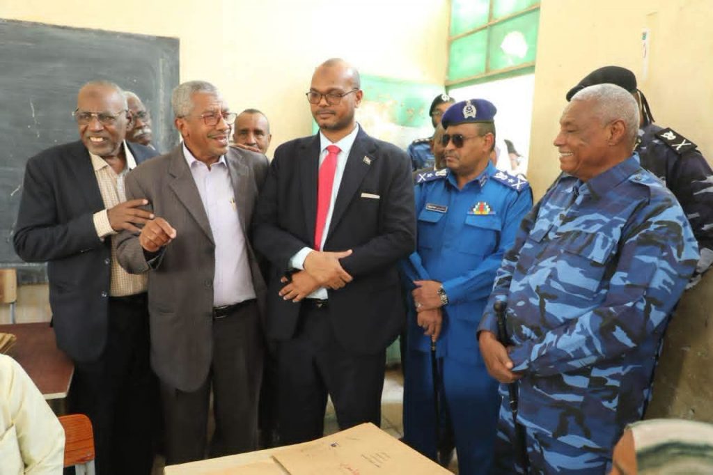 السودان – “الفضاء نيوز”: *وزيرا التعليم والداخلية يقفان على سير العمل بمراكز تصحيح الشهادة الثانوية*