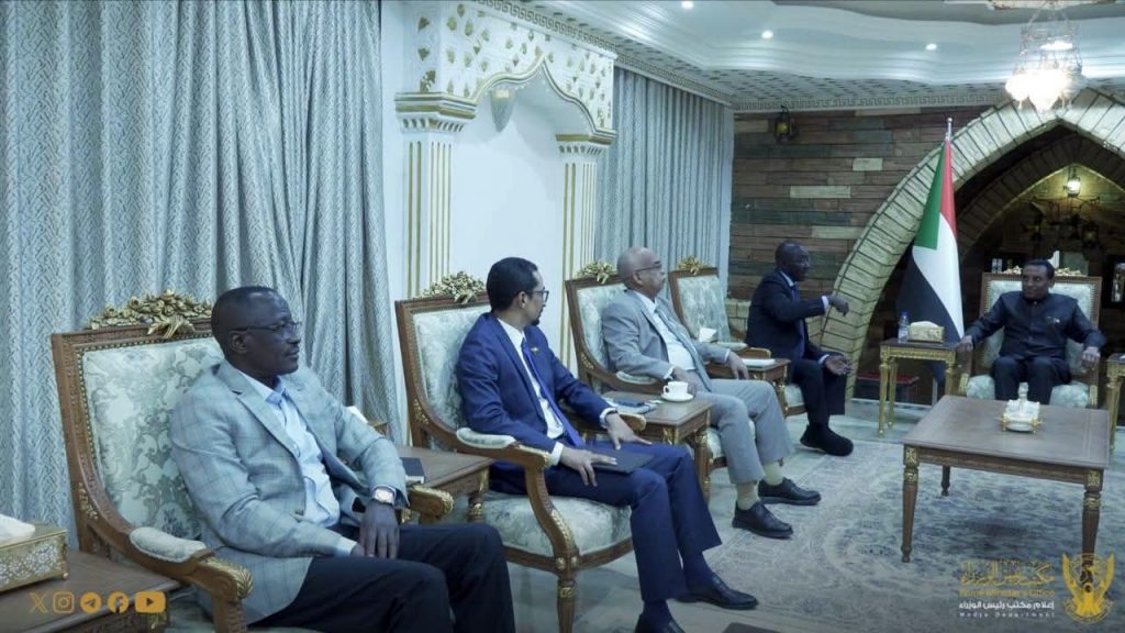 السودان – “الفضاء نيوز”: *رئيس الوزراء يترأس اجتماعاََ يتناول الأوضاع الاقتصادية*