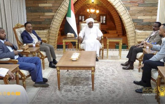 السودان – “الفضاء نيوز”: *رئيس الوزراء يؤكد أهمية دور القطاع الخاص في دفع مسيرة التنمية الاقتصادية بالبلاد*