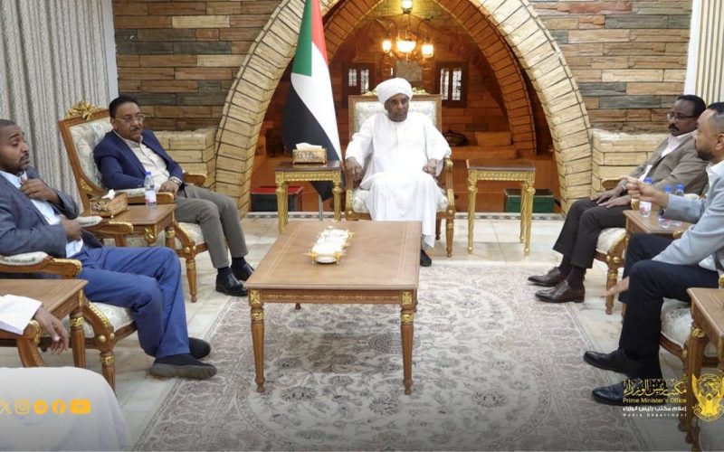 السودان – “الفضاء نيوز”: *رئيس الوزراء يؤكد أهمية دور القطاع الخاص في دفع مسيرة التنمية الاقتصادية بالبلاد*