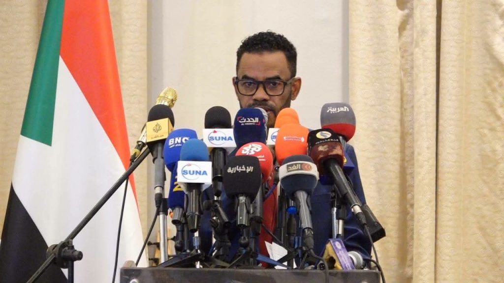 السودان – “الفضاء نيوز”: *رئيس المجلس الأعلى للسلم الاجتماعي يدعو النخب السياسية لإتخاذ مواقف إيجابية تجاه قضايا الوطن*
