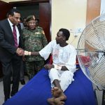 السودان – “الفضاء نيوز”: *رئيس الوزراء وأعضاء حكومة الأمل يتفقدون جرحى ومصابي العمليات بمستشفى السلاح الطبي*