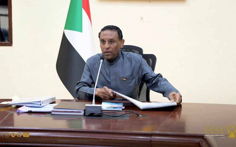 السودان – “الفضاء نيوز”: *رئيس الوزراء يُدشن عمل اللجنة الوطنية لإدارة الاقتصاد*