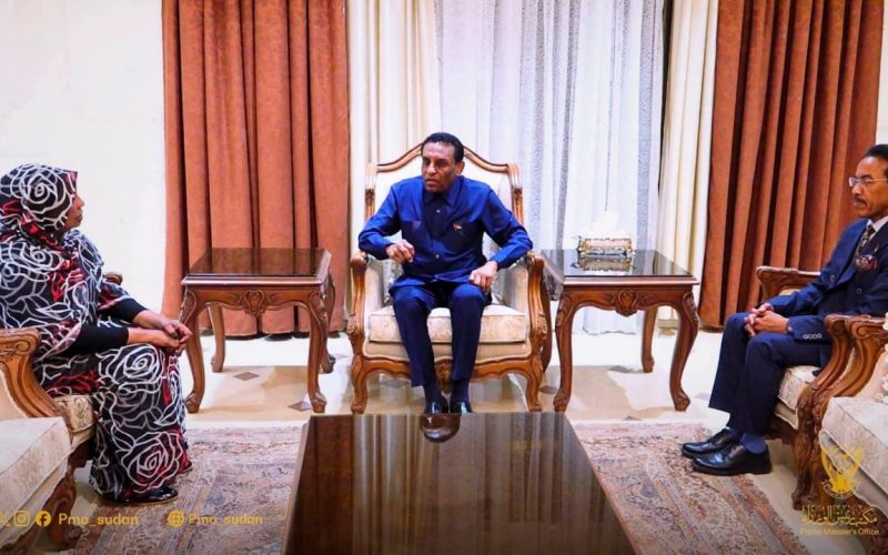 السودان – “الفضاء نيوز”: *رئيس الوزراء يلتقي رئيس مجلس شؤون الأحزاب السياسية*