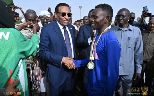السودان – “الفضاء نيوز”: *د.كامل ادريس : تحرير دارفور بات قريبا جدا*
